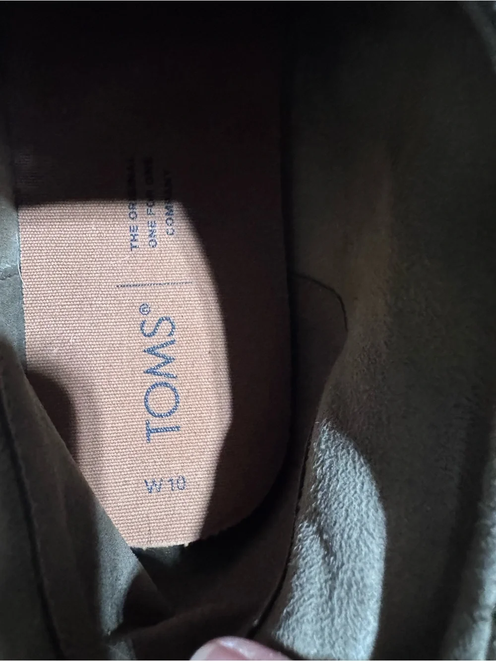 Toms adorable suede